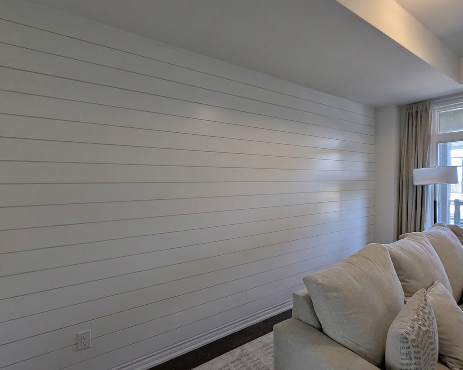 Horizontal shiplap feature wall living room
