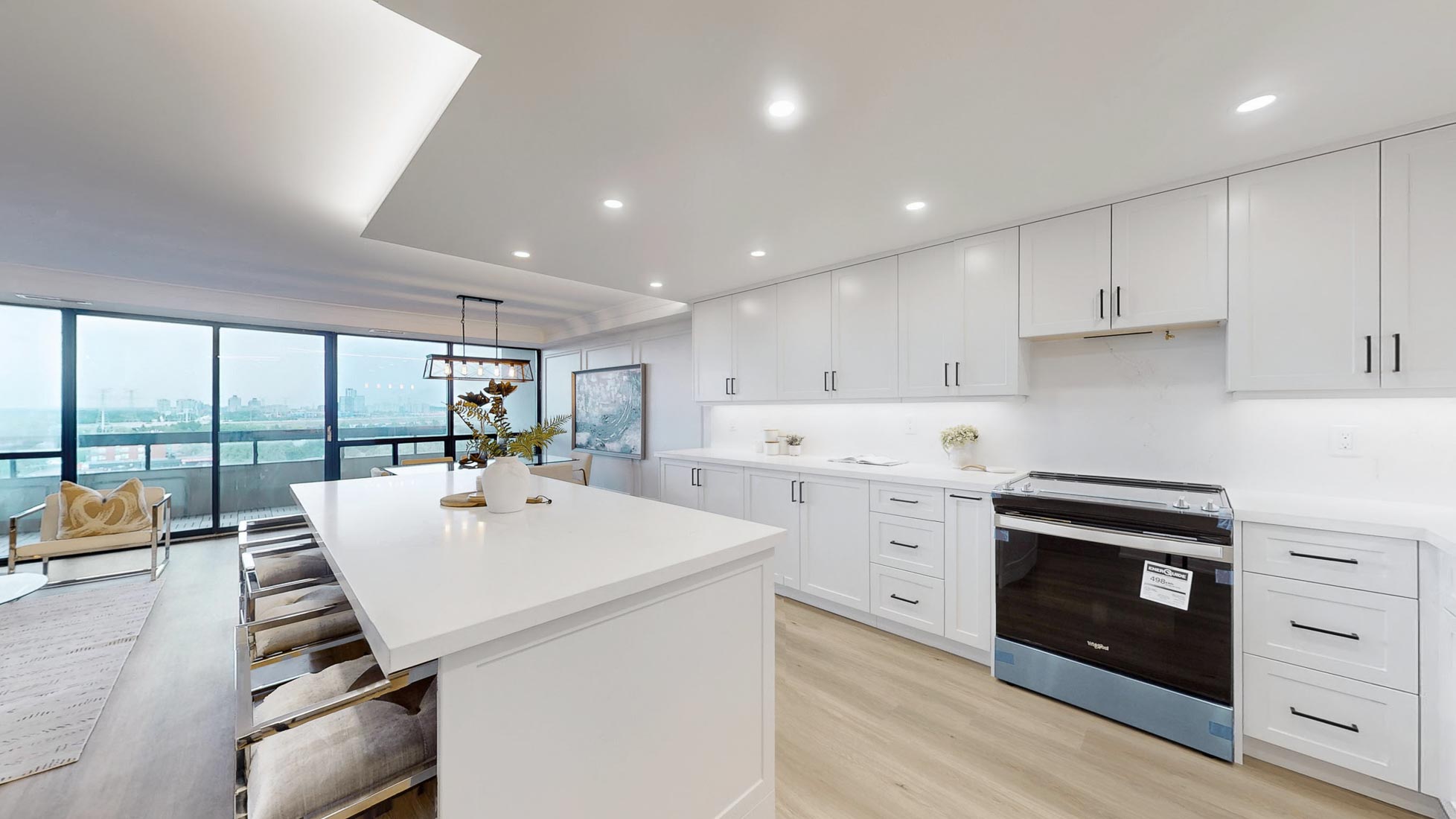 Yonge Street Toronto condo trim and moulding 9